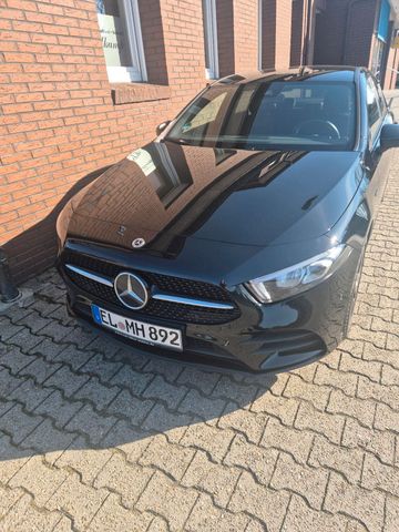 MERCEDES-BENZ Mercedes-Benz A250e