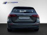 Mercedes-Benz B 180 DCT Style LED-HighP. Navi elHK Ass./Park-P - gebrauchte Mercedes-Benz B 180 aus dem Jahr 2019