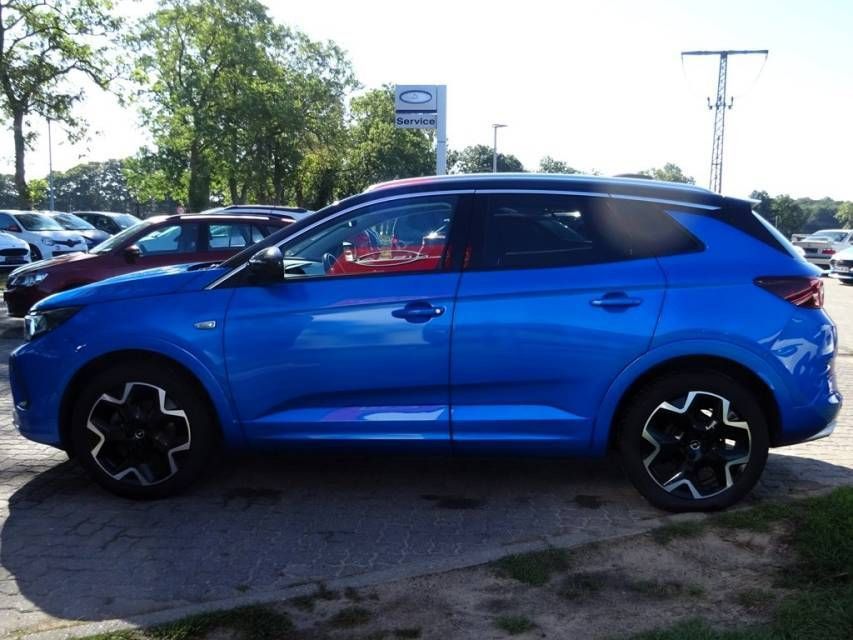 Fahrzeugabbildung Opel Grandland X 1.2 Turbo Ultimate AHK