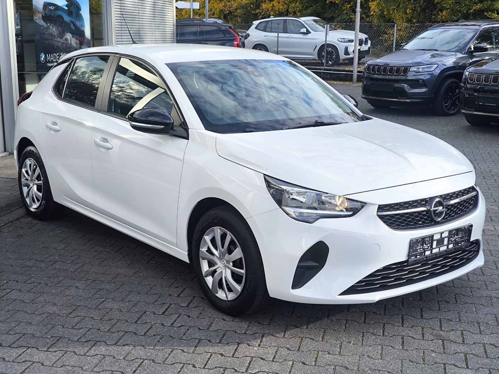 Fahrzeugabbildung Opel Corsa Edit 5TÜR+NAV+SHZ+KLIMA+KAMER+TEMP+MFL+DAB