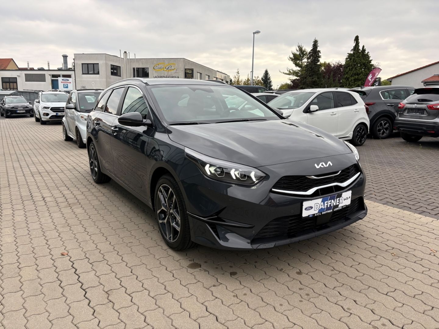Fahrzeugabbildung Kia Ceed_sw Ultimate 1.5 T-GDI Mild-Hybrid P8, P9