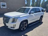 Cadillac Escalade GMT K2XL Platinum Bose Schiebedach TV - Cadillac in Düsseldorf