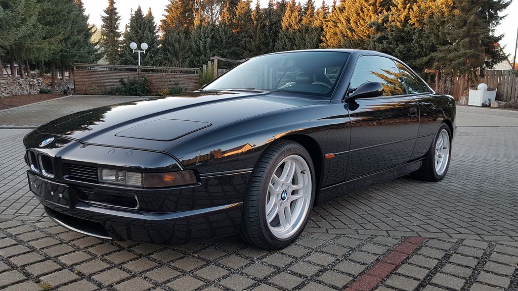 BMW 850