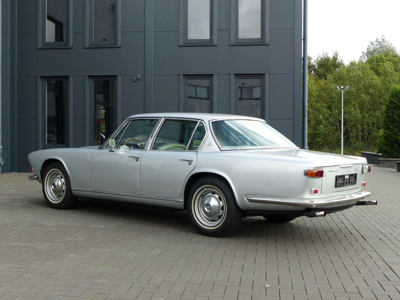 Fahrzeugabbildung Maserati Quattroporte 4200