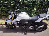 Suzuki GSR 750