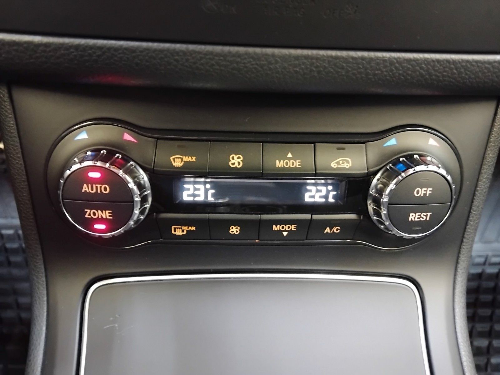 Mercedes-Benz B 180 (06/2026, Benzin)