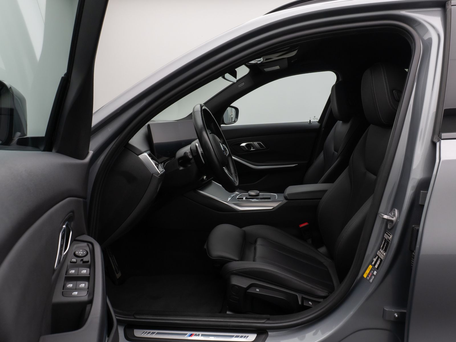 Fahrzeugabbildung BMW 330e xD M Sport Kamera DAB HUD Lenkradheizung