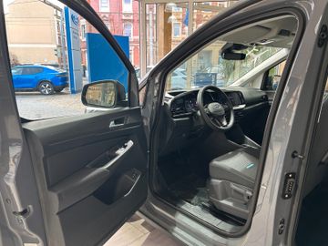 Ford Grand Tourneo Connect PHEV Active