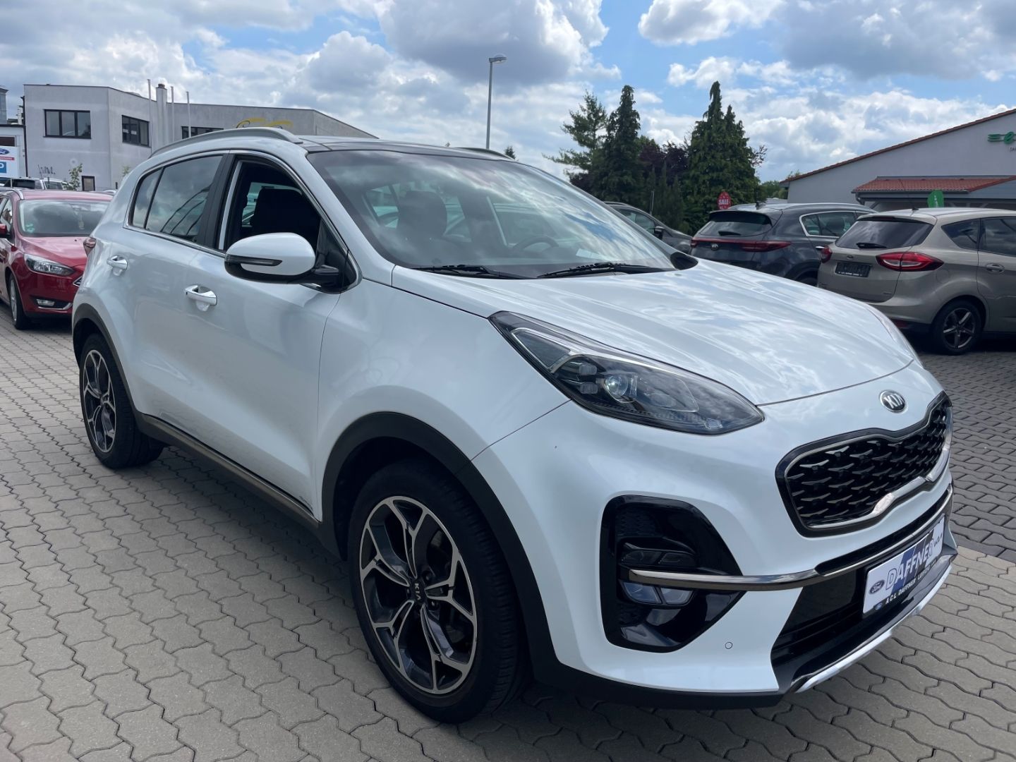 Fahrzeugabbildung Kia Sportage GT Line LED Schiebedach Kamera Volllede