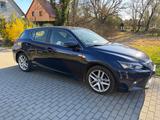 Lexus CT 200h 200h - - Lexus CT 200h mit Hybrid-Antrieb