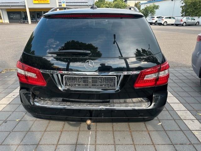 Mercedes-Benz E200 2011 — photo 5