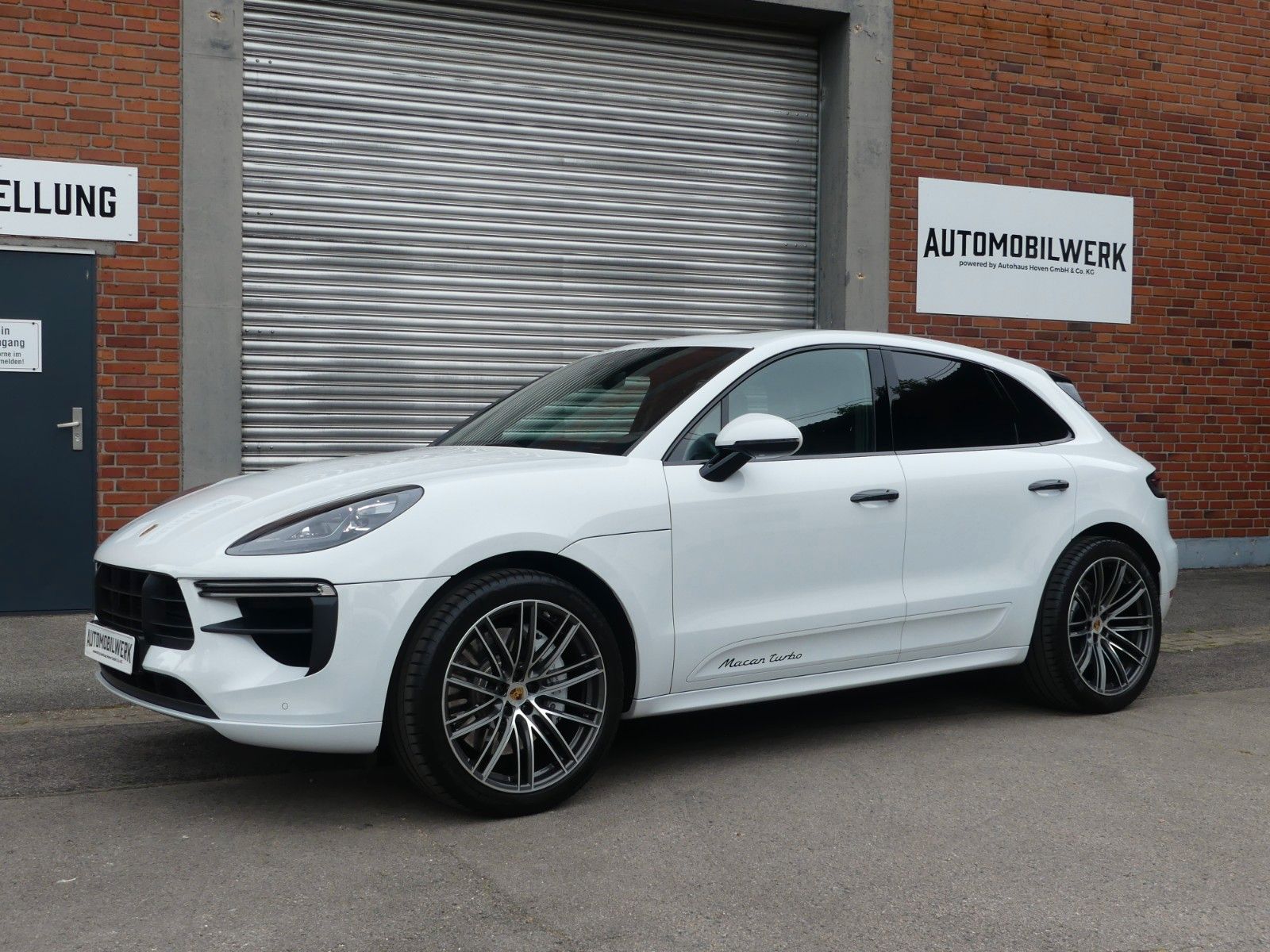 PORSCHE Macan Turbo*SportChrono*AGA*PANO*Designpaket*21"