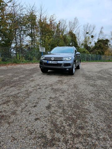 Volkswagen Touareg 7P V6