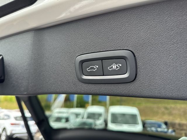 Fahrzeugabbildung Volvo C40    Ultimate Recharge Pure Electric #AWD #Har