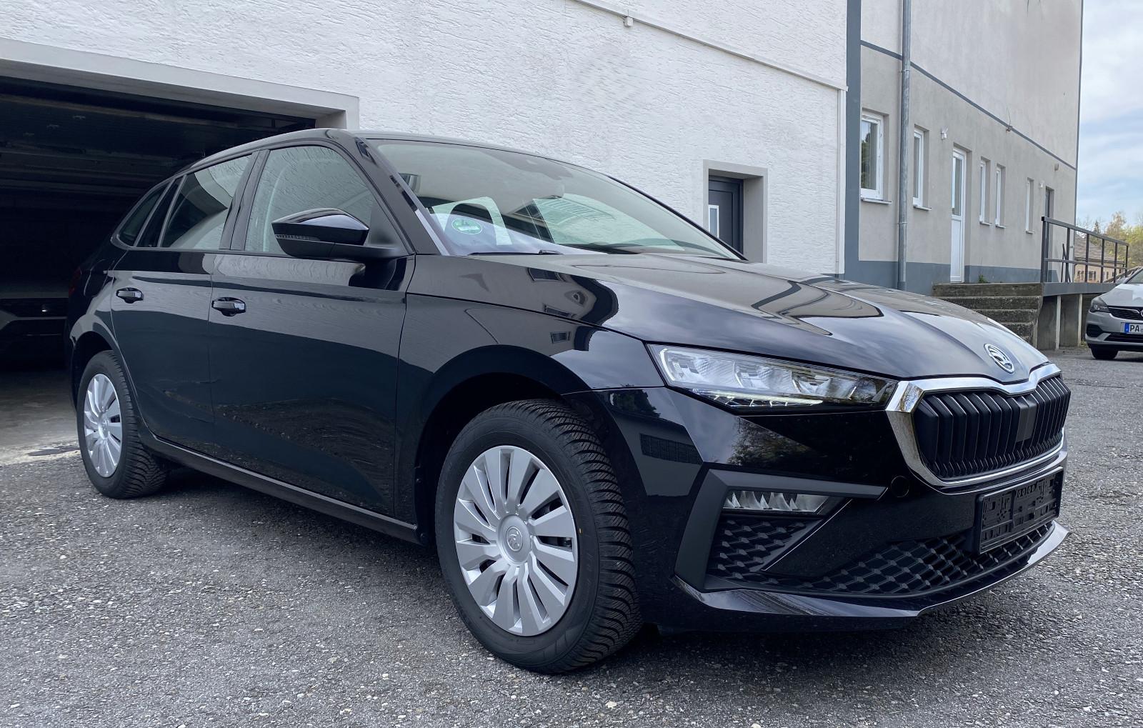 Skoda Scala 1.0 Essence LED SmartLink PDC