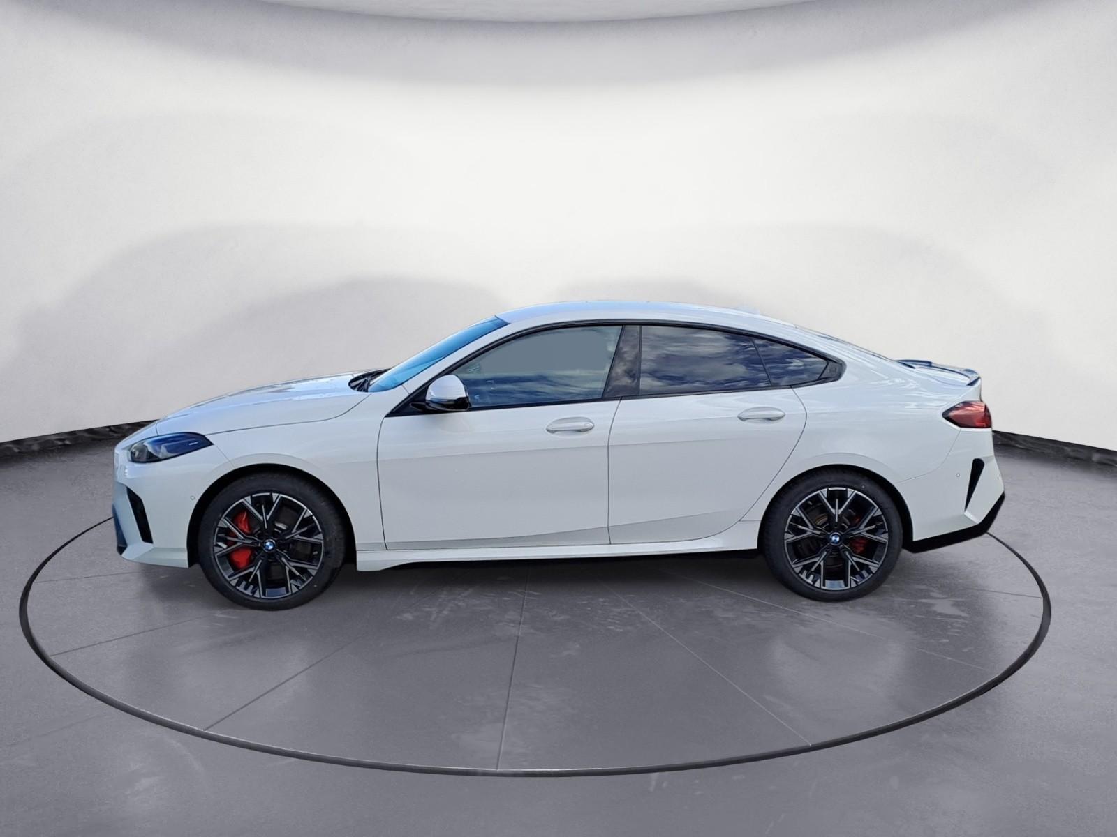 BMW 223 Gran Coupe xDrive Steptronic M Sport Head UP