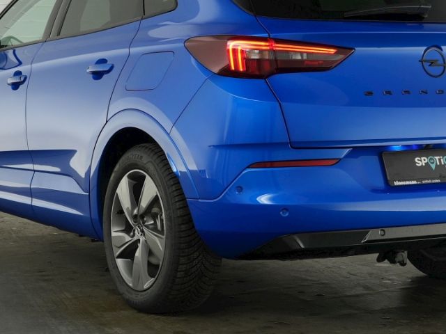 Grandland GSe PHEV 4X4 AT+AHK+LED+NAVI+360 GRAD 