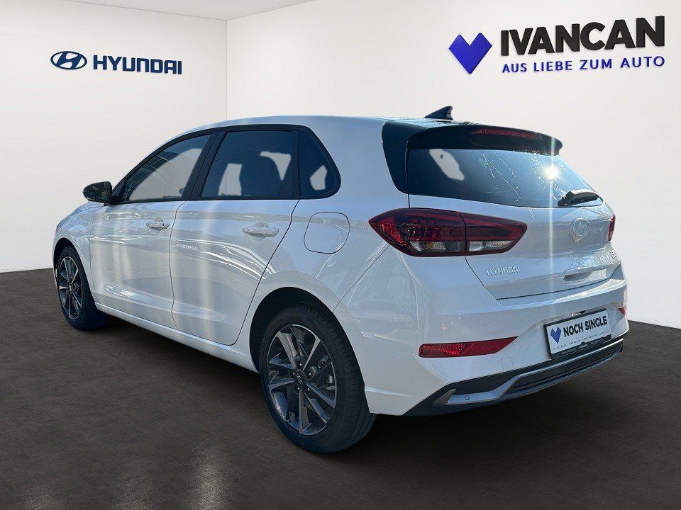 Fahrzeugabbildung Hyundai i30 1.0T 100PS ADVANTAGE