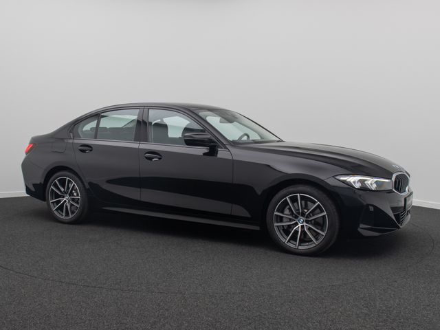 BMW 330, 2022 — 4