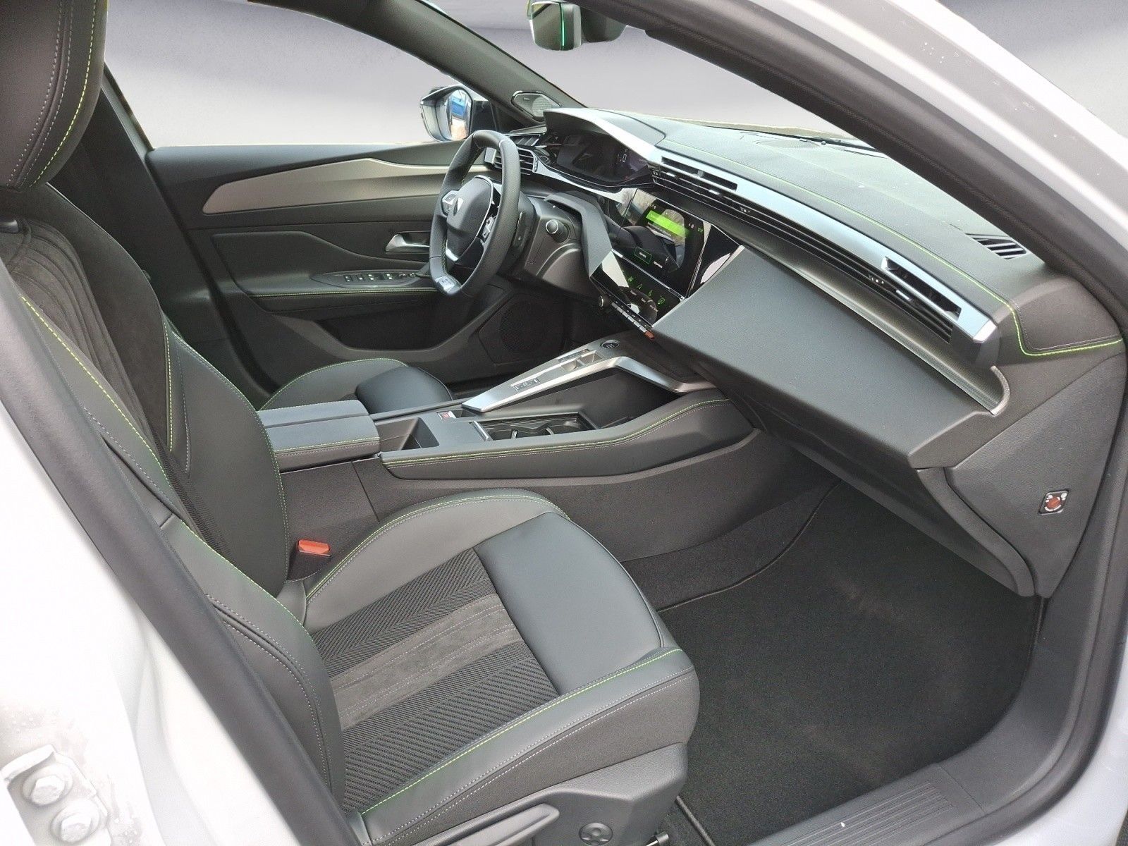Peugeot 308 - Bild 10