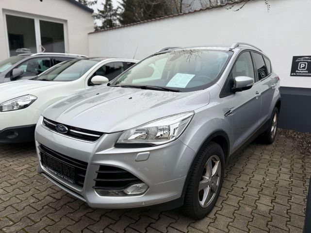 Ford Kuga Titanium 2,0 TDCi*Design*Easy-Driver*KeyFre