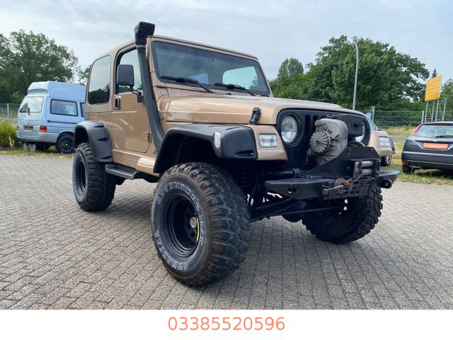 Jeep Wrangler Sahara 4.0 WarnWinde 4"Fahrwerk 33x12