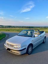 Volkswagen Golf 4 Cabriolet Trendline 1.6 - Volkswagen Golf aus 1998: Cabrio