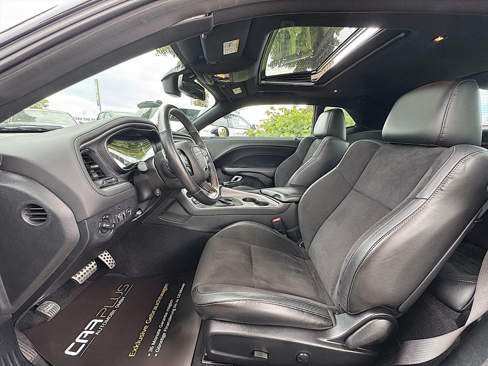Fahrzeugabbildung Dodge Challenger 5.7 V8 SRT Performance BLACK EDITION