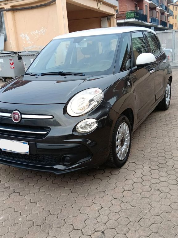Image of Fiat 500L Urban