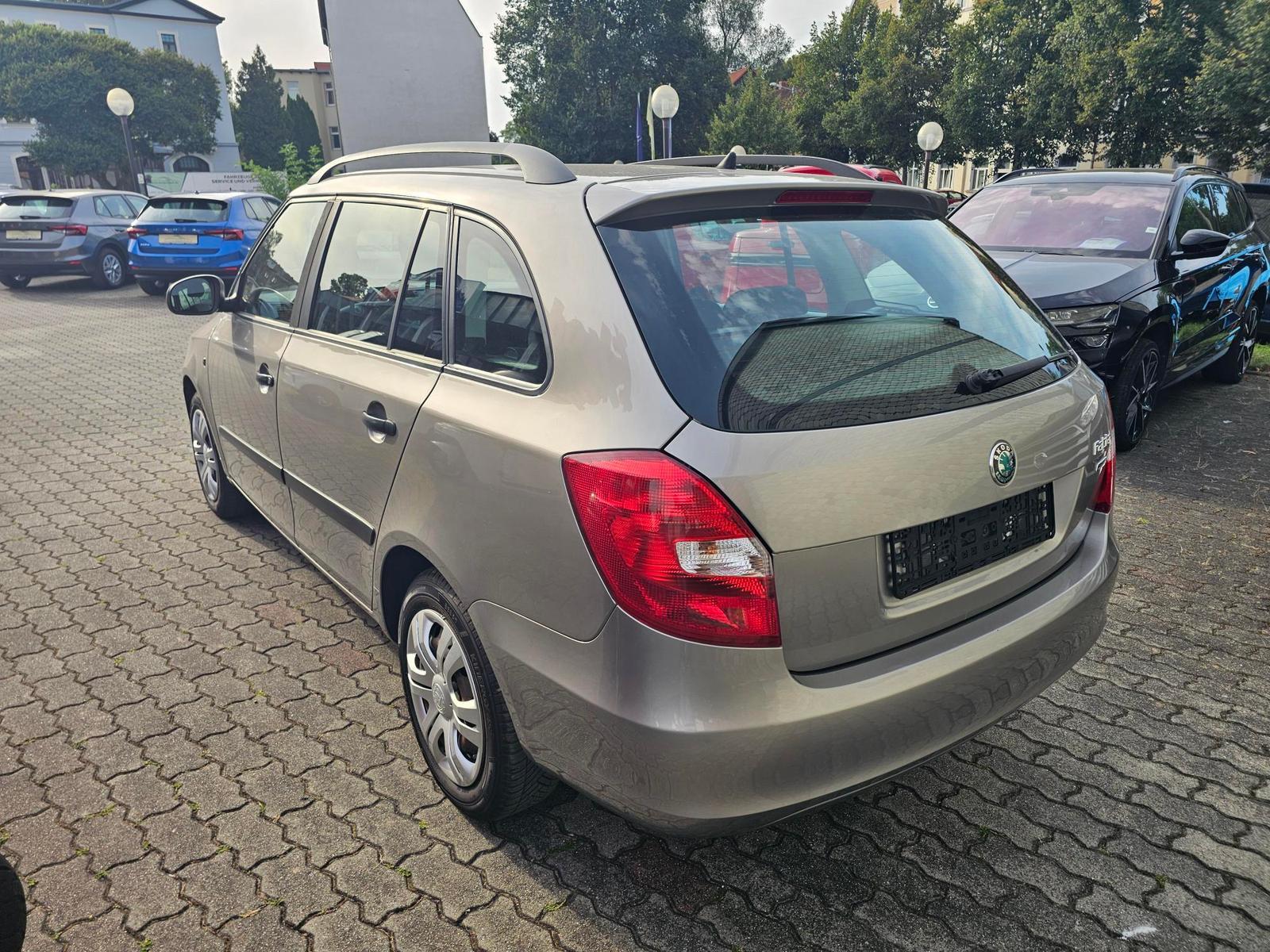 Skoda Fabia 2012 — engine 1.198 cm³, 69 HP (51kW)