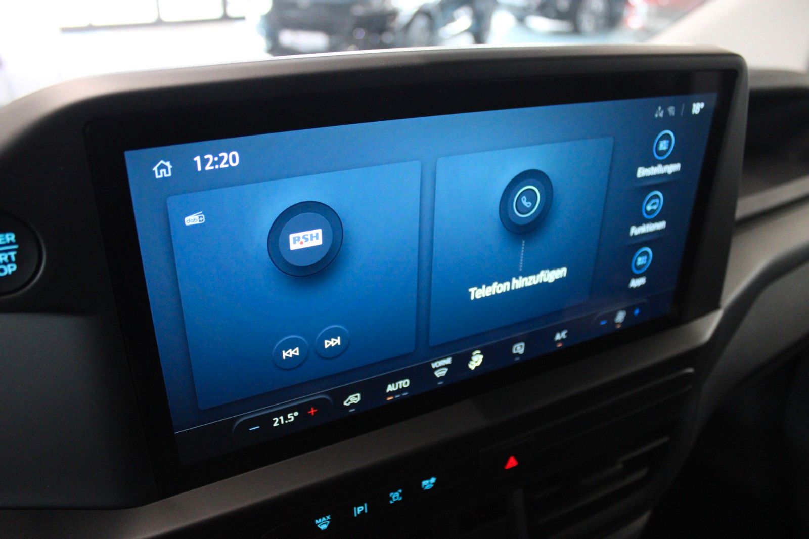 Fahrzeugabbildung Ford Transit Custom TREND PHEV L1 LED CAM Technologie