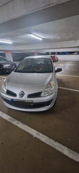 Renault Clio by RIP CURL 1.2 16V Eco2 55kW by RIP CURL - Renault Clio aus 2008: 1.5