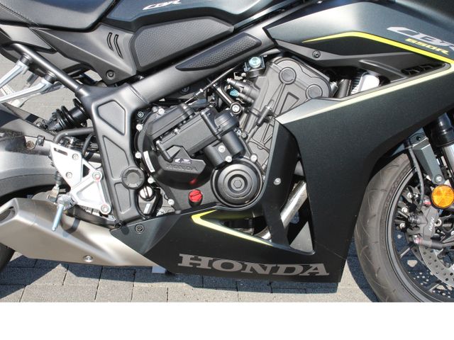 Honda CBR650R e-Clutch