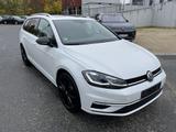 Volkswagen Golf VII 2.0 TDI BMT Highline - mit Diesel-Antrieb: Alcantara, Schiebedach, Kombi