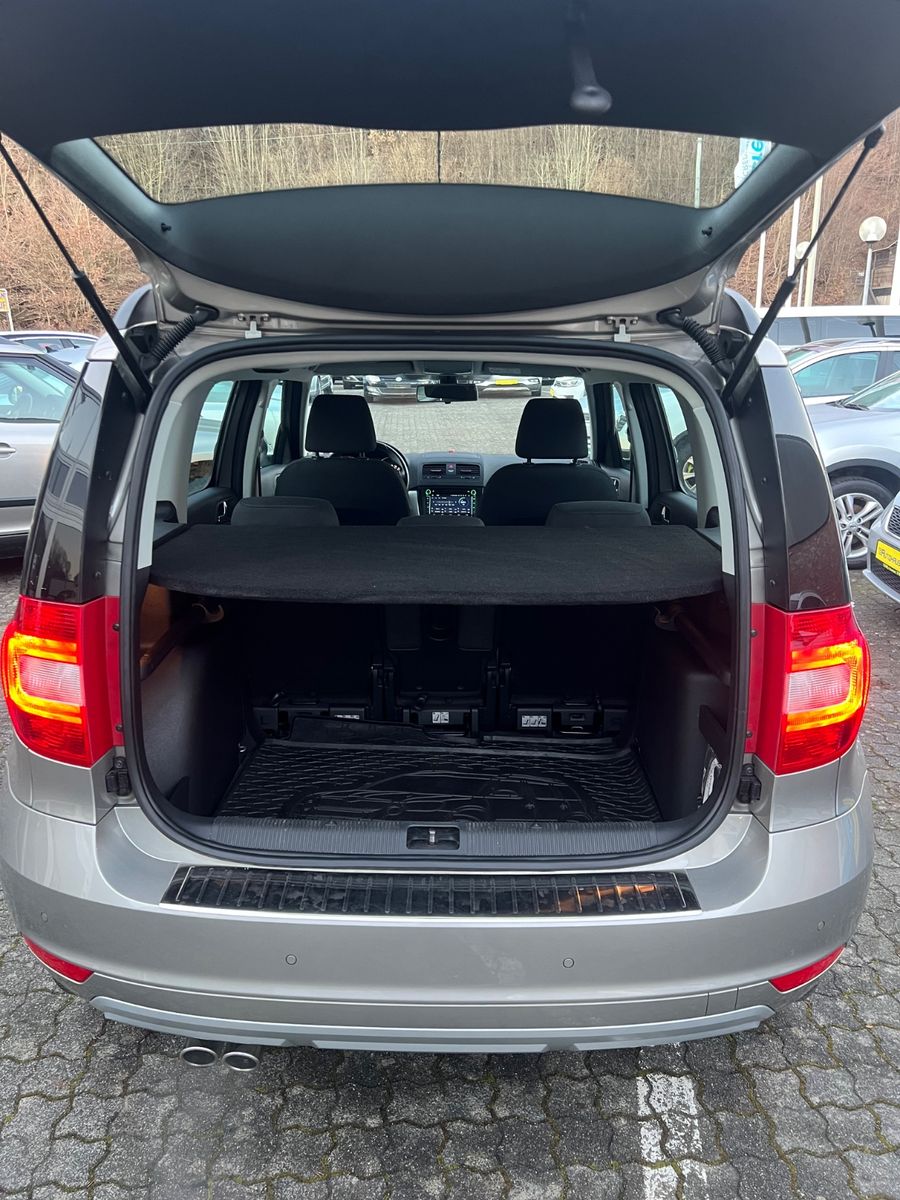 Fahrzeugabbildung SKODA Yeti 2.0 TDI Ambition * KAMERA *