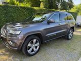 Jeep Grand Cherokee Overland 3.0 V6 CRD, AHK - Jeep Grand Cherokee in Aachen