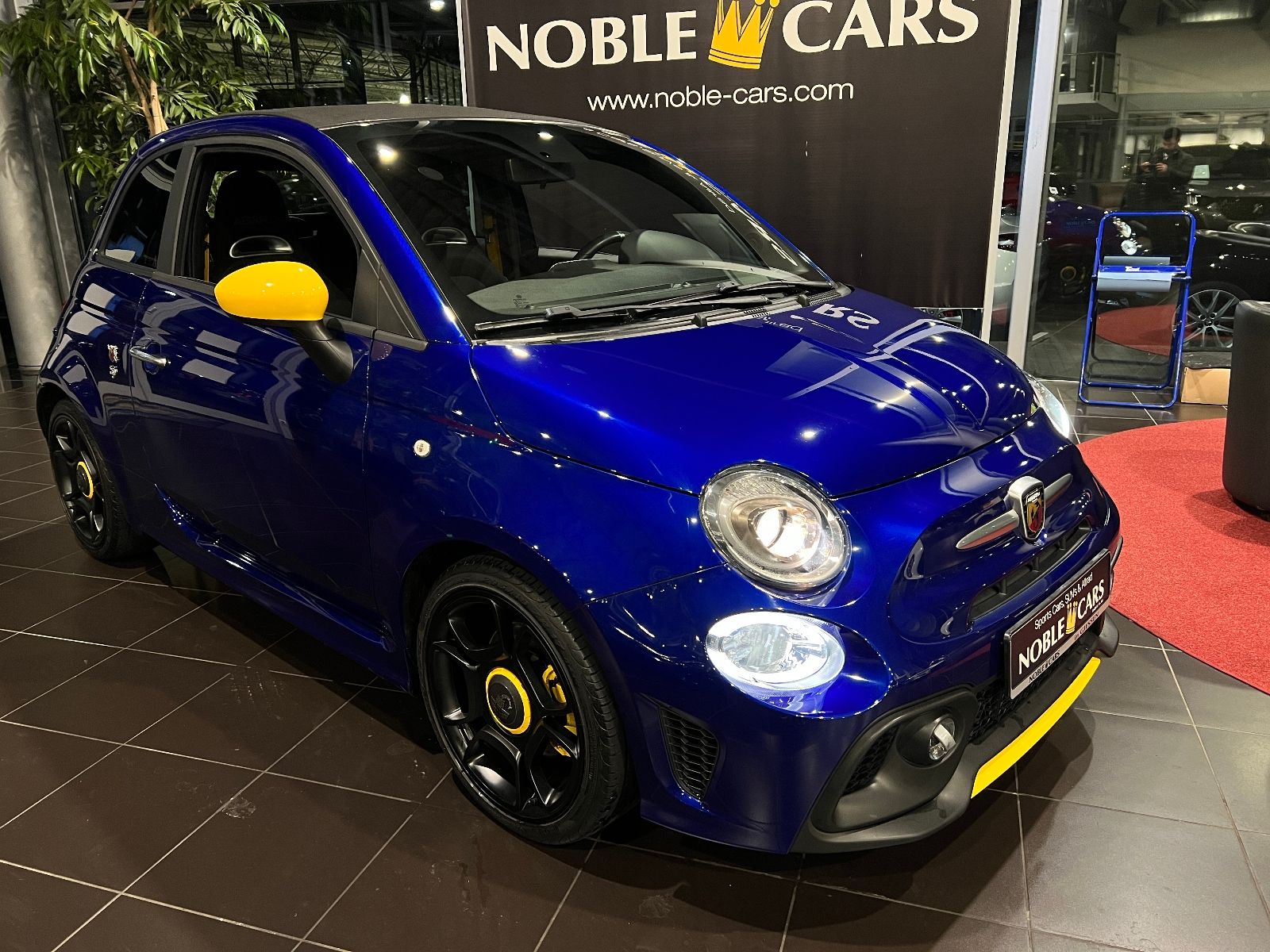 Fahrzeugabbildung Abarth 595C Pista KLIMA Navi CARPLAY PDC