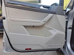 VW Touran 2.0 TDI Highline Dsg BMT~Pano~LED~ ACC