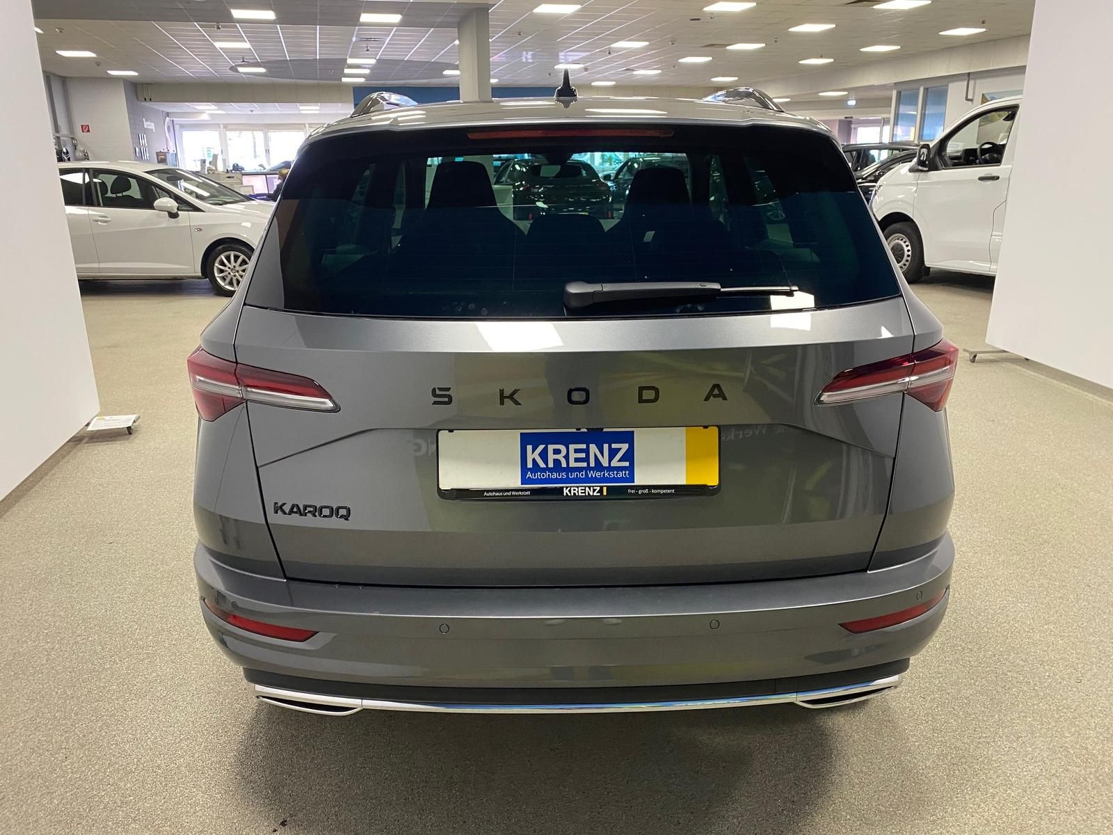 Fahrzeugabbildung SKODA Karoq 1.5 TSI SPORTLINE+MATRIX+ACC+AHK+APP+RFK++