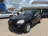 Mercedes-Benz ML 280 CDI  4Matic*AHK*PDC*Xenon - schwarze Mercedes-Benz ML 280
