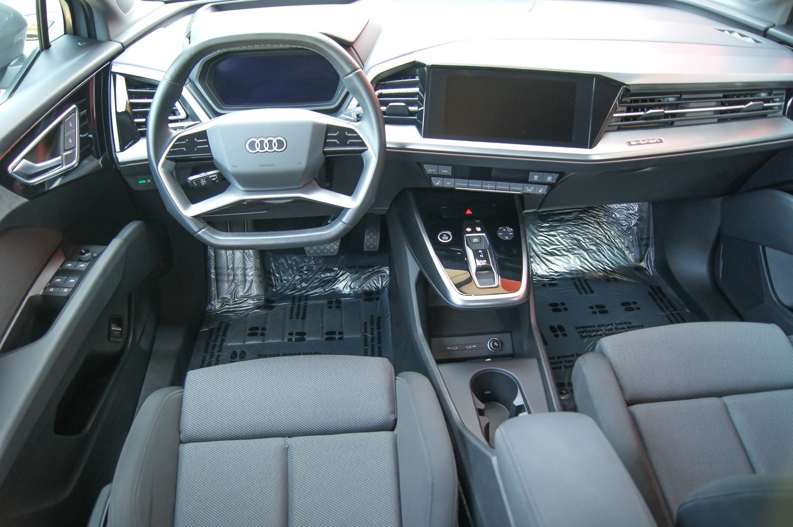 Fahrzeugabbildung Audi Q4 50 e-tron quattro Sportback HEAD-UP KAMERA 19