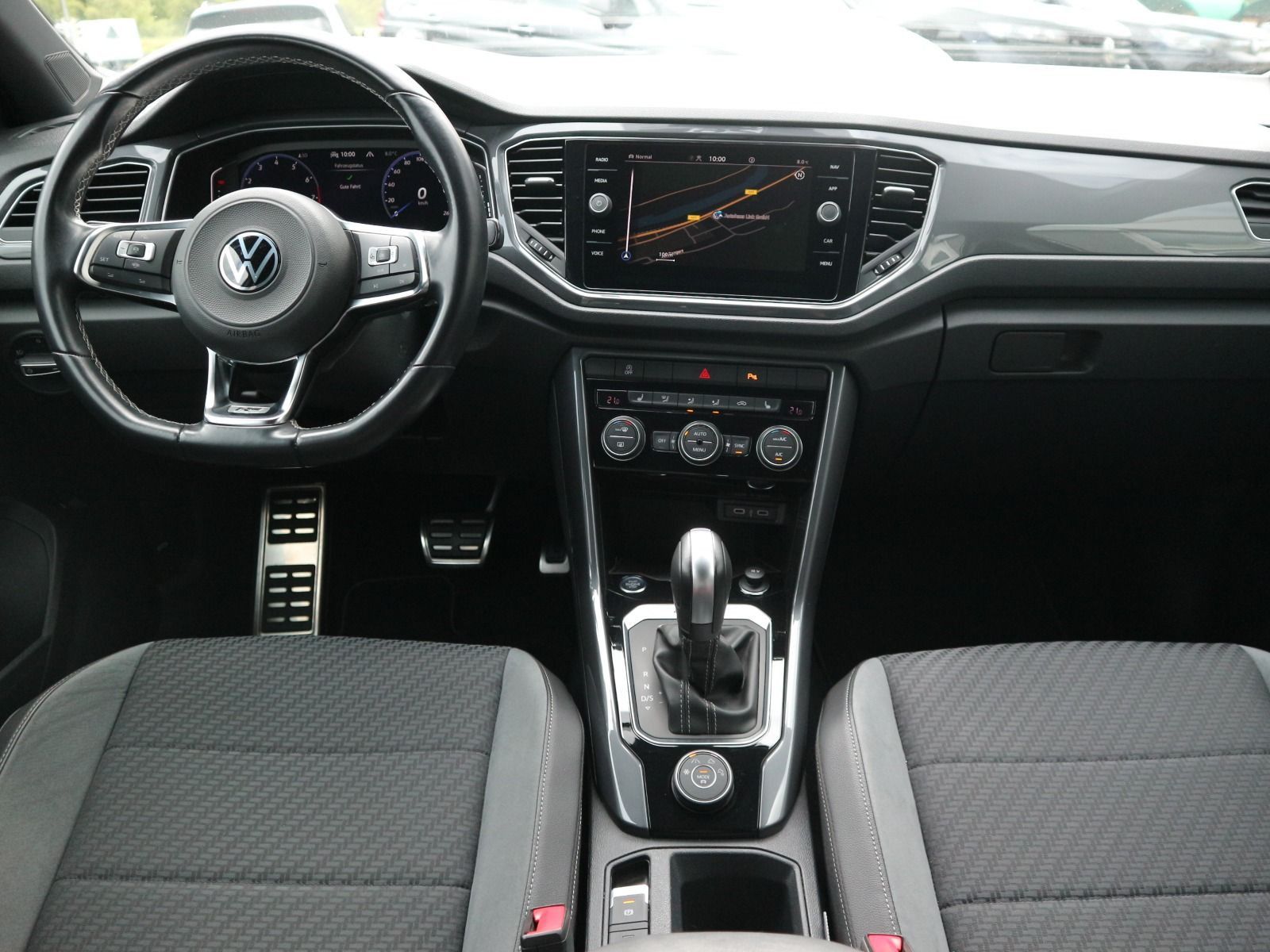 Volkswagen T-Roc - Bild 12