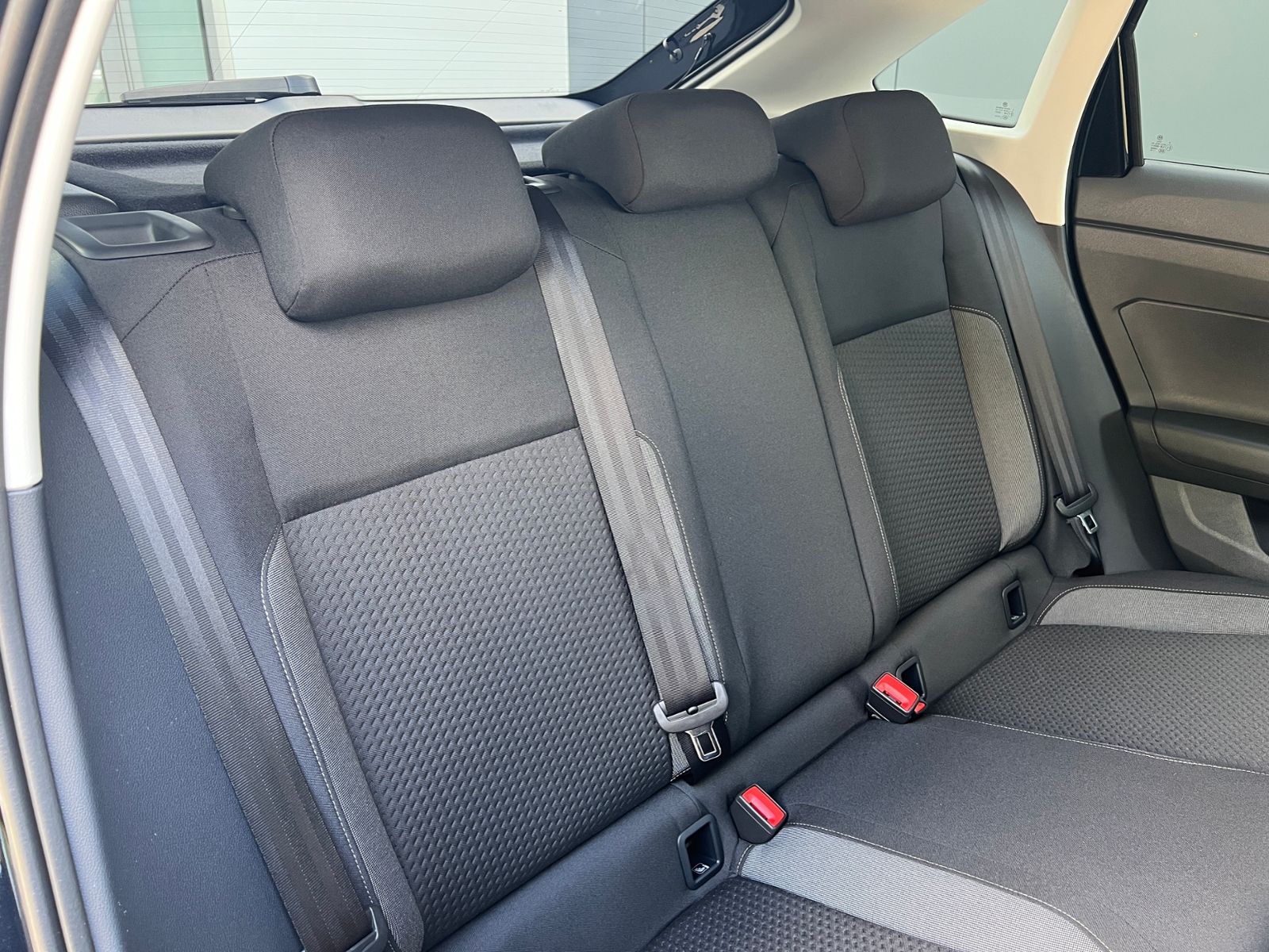 Fahrzeugabbildung Volkswagen Taigo Life 1.0 TSI DSG *IQ.Light, Ready2Discover