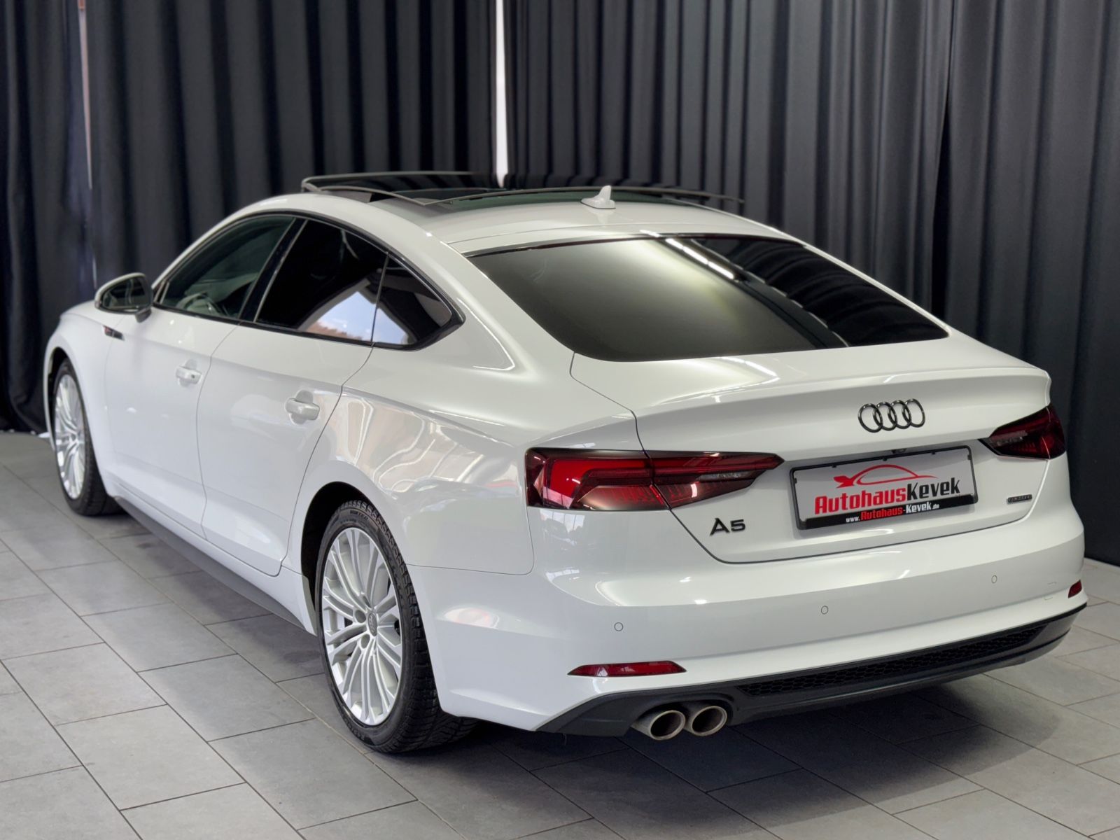Fahrzeugabbildung Audi A5 Sportback quattro S-LINE|RS-SITZE|MASSAGE|B&O