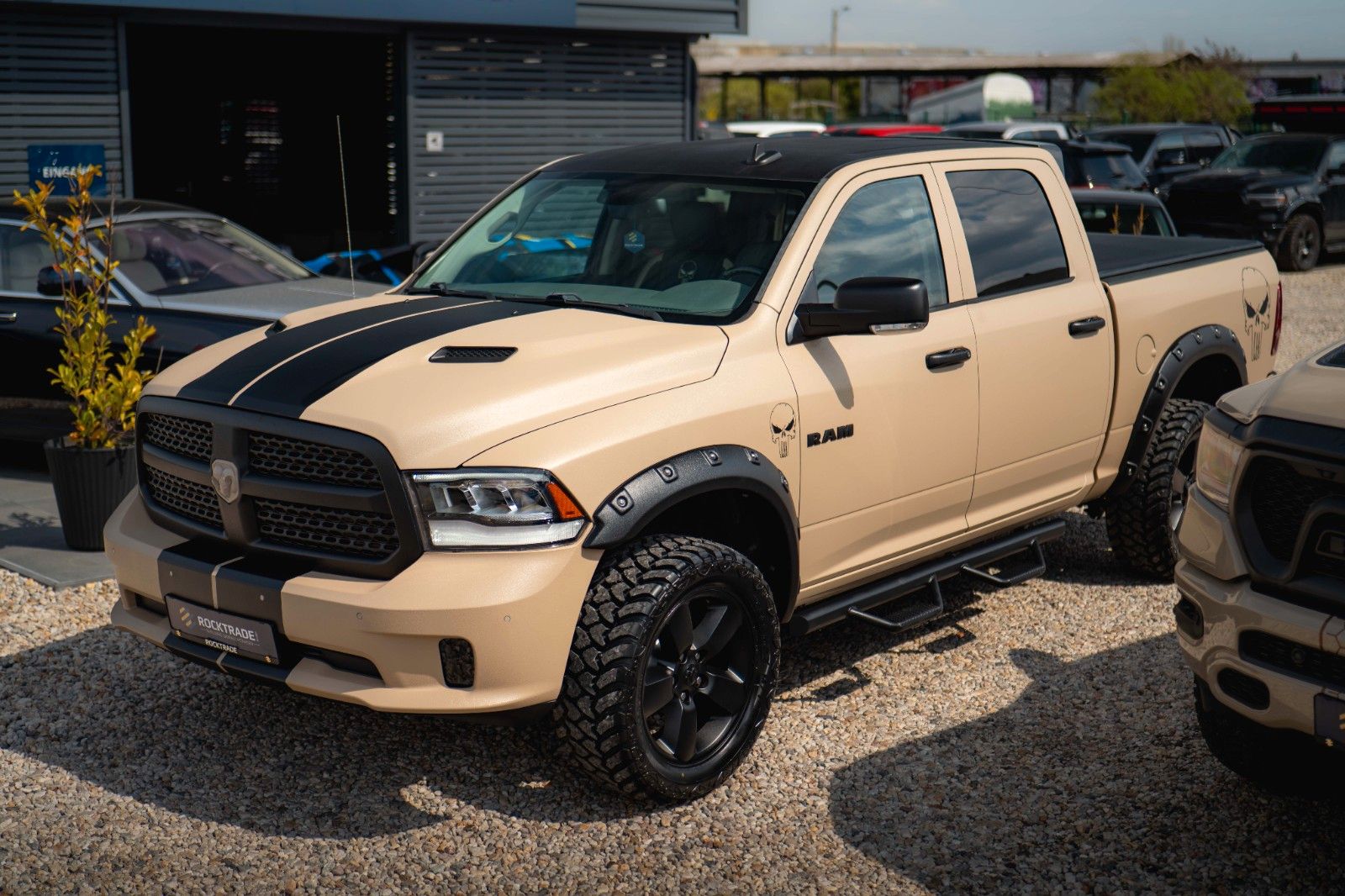 Fahrzeugabbildung Dodge RAM 5.7 V8 HEMI 4x4 PUNISHER OFFROAD RAPTOR LACK