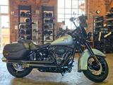 Harley-Davidson FLHCS Heritage Classic - HARLEY-DAVIDSON HERITAGE