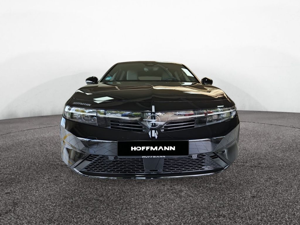 Fahrzeugabbildung Opel Astra Sports Tourer Hybrid 107 kW GS