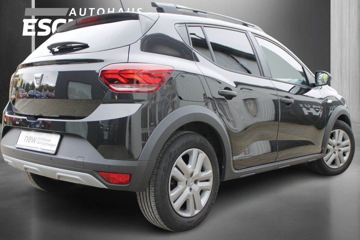 Fahrzeugabbildung Dacia Sandero Stepway Essential TCe 100 ECO-G (MY2021)