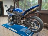 Yamaha YZF R1 RN22- NEUFAHRZEUG-Akrapovic/Öhlins/Brembo - YAMAHA R1 RN 22