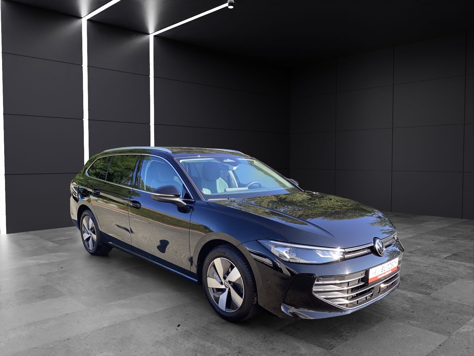 Fahrzeugabbildung Volkswagen Passat TDI Business LED AHK Navi AID ACC RFK SH
